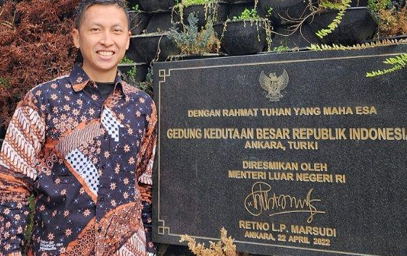 Pengacara Menemui Komisi III DPR Untuk Bahas Arya Daru