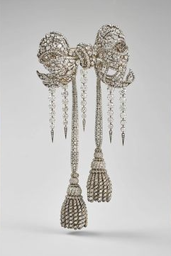 koleksi-perhiasan-museum-louvre-dicuri