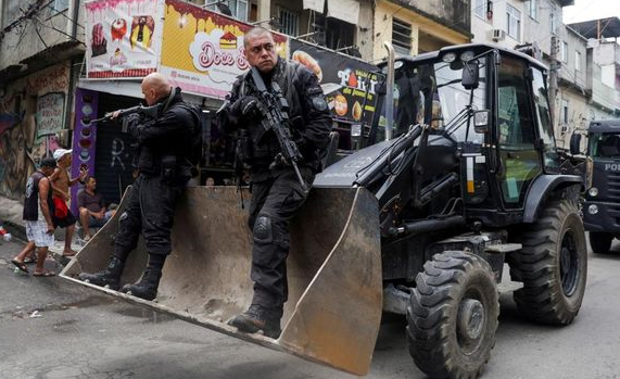 40 Mayat Ditemukan Saat Gerebek Geng Narkoba