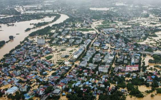 Banjir Besar Menghantam Vietnam Sebabkan 55 Orang Meninggal